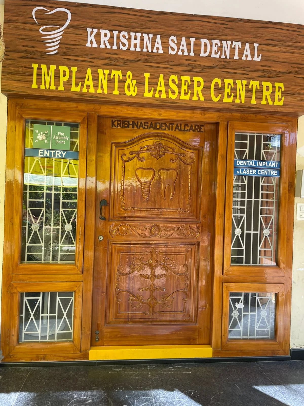 Carved Teakwood Main Entrance – Prasadampadu